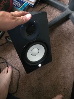 yamaha speakers model HS50M - pair of 2