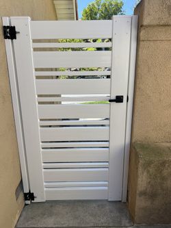 Vinyl Gates
