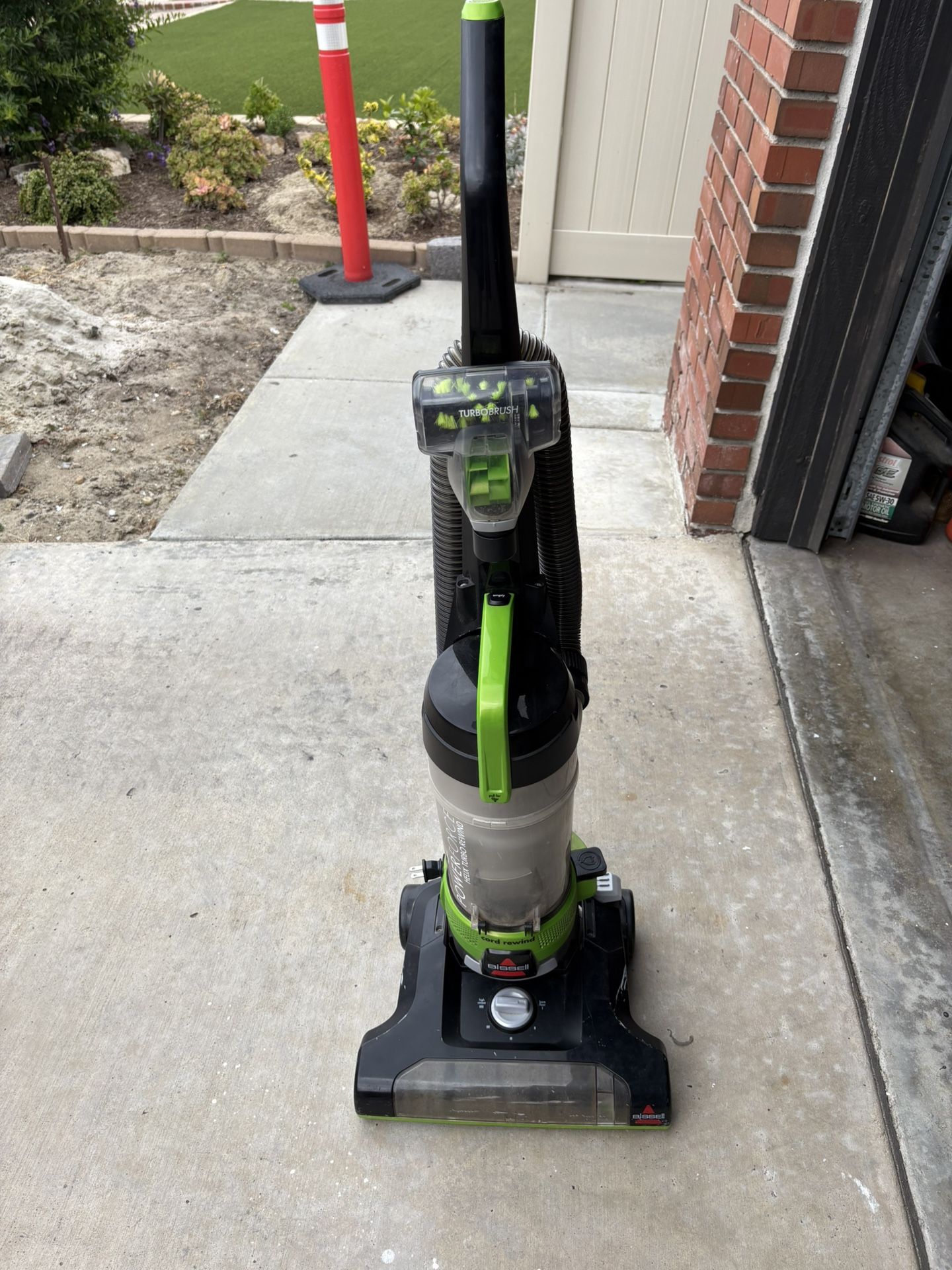 Vacuum Bissell Power Force Helix Turbo Rewind
