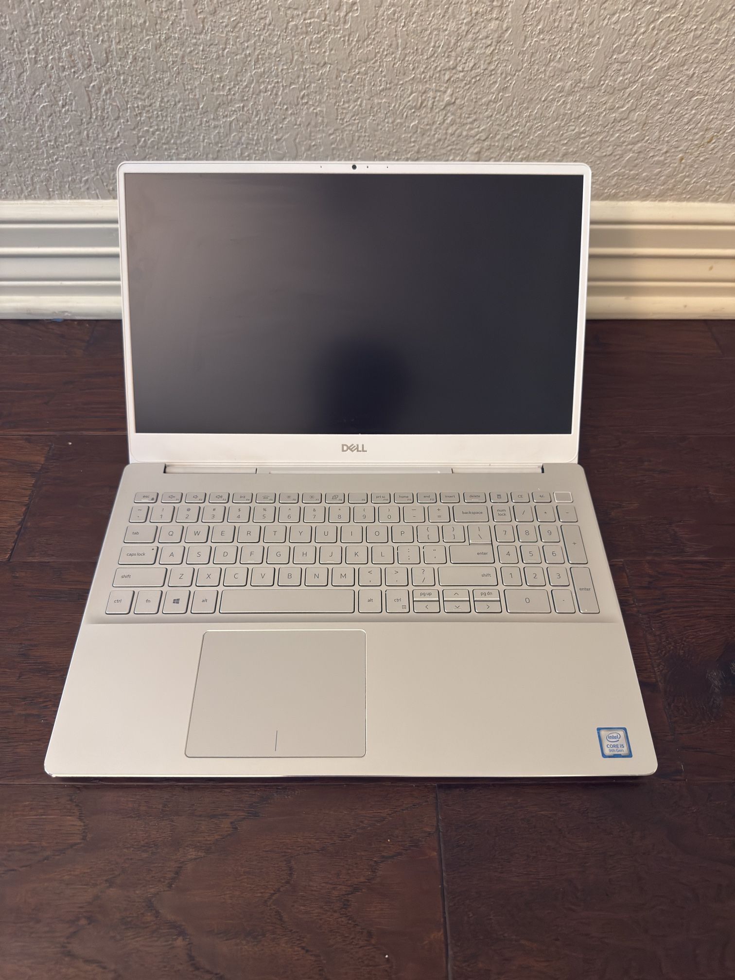 Dell Inspiron 15 7000 Series-7591