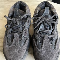 Yeezy 500 Utility Black 
