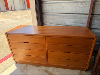 Middle century modern DRESSERV