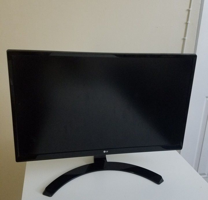 LG 24UD58-B Monitor 24" 4K (3840 x 2160)