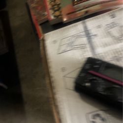 Vintage AM-FM Clock Radio Working Battery 