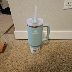 Stanley 40 Oz Quencher H2.0 Tumbler