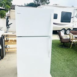 Refrigerator Like New 30 inch wide Whirlpool Excellent Condition! Delivery Available! Free Warranty!
