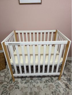 DELTA MINI CRIB