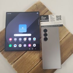 Samsung Galaxy Z Fold 6 5G (Unlocked) - Pre Owned 