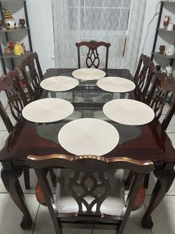 Dinning Table