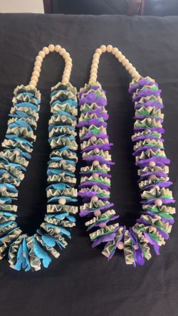 Graduation leis