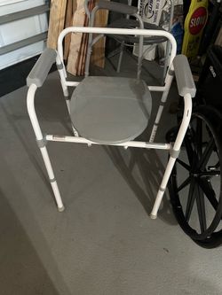 Toilet seat