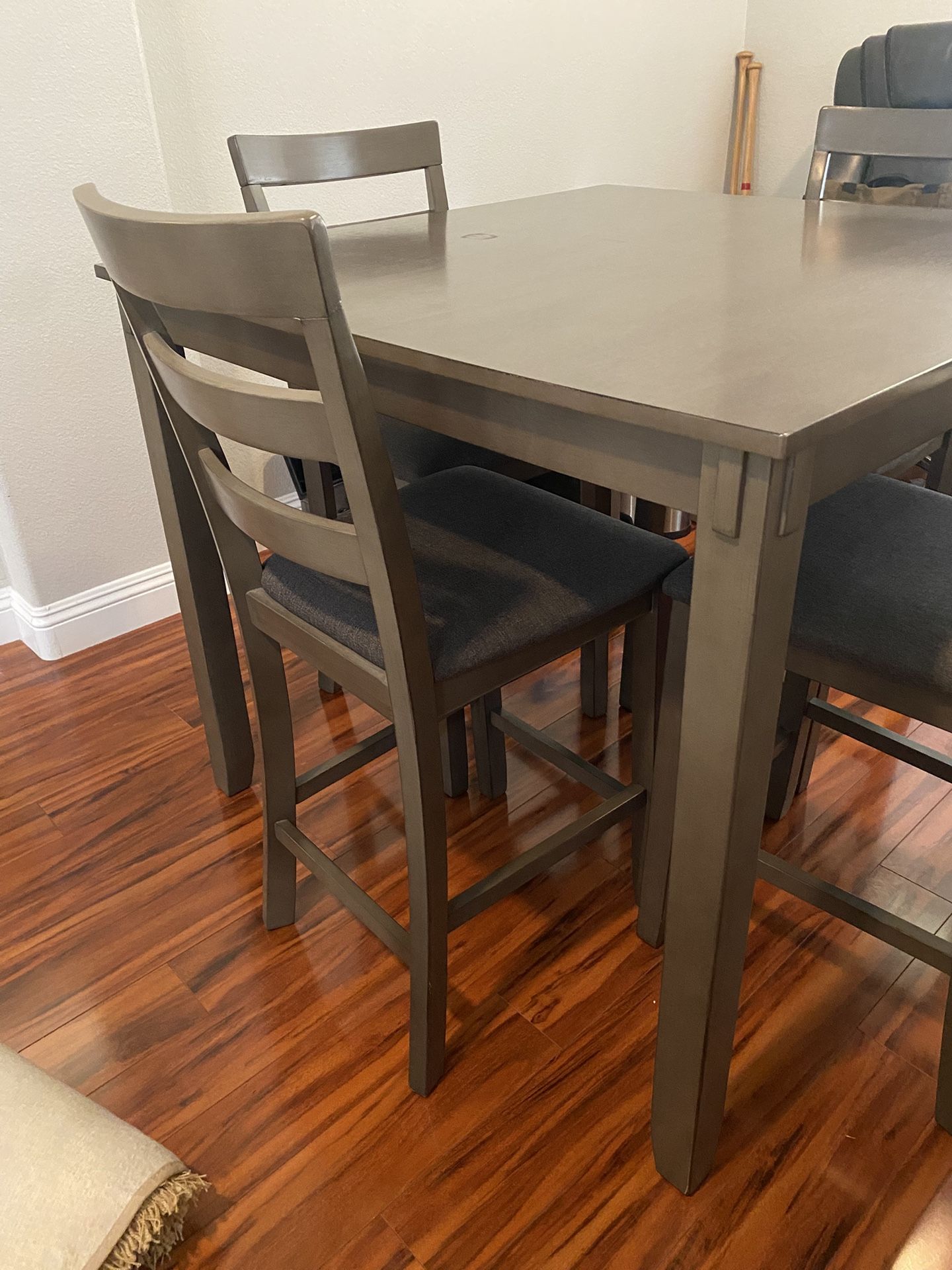 Dining Table - Counter Height -4 Seats