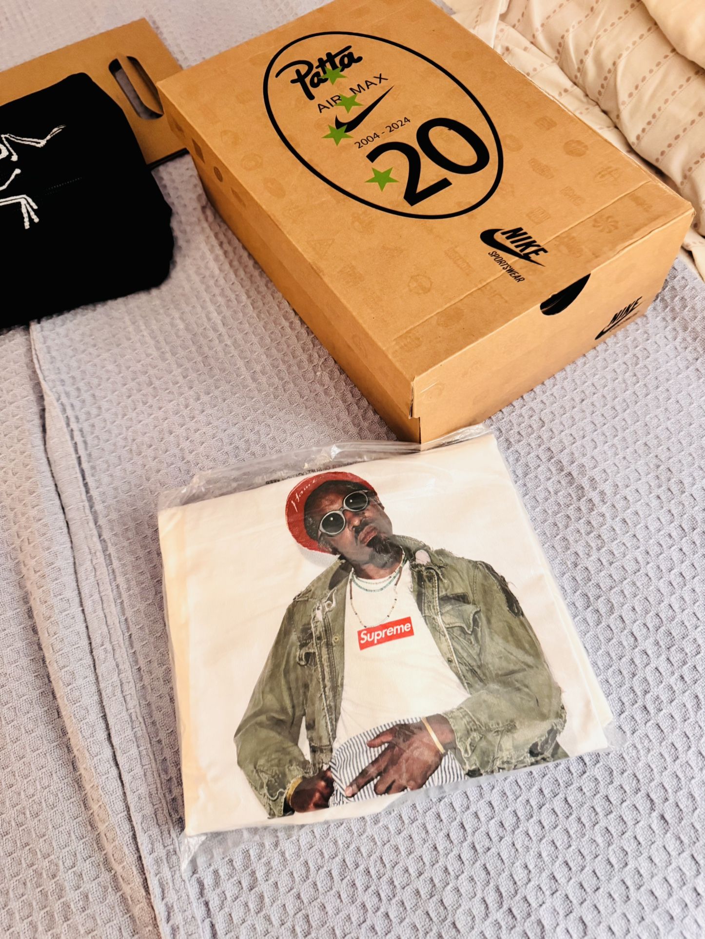 Supreme Andre 3000 Skateboard OutKast T-shirt 