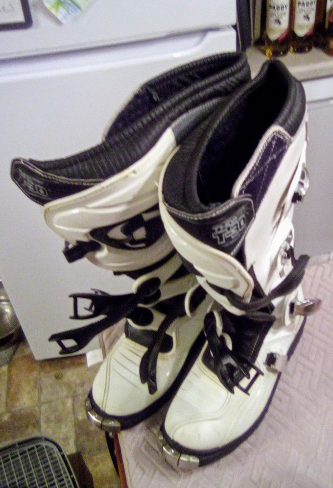 Photo Thor Motor Cycle Boots
