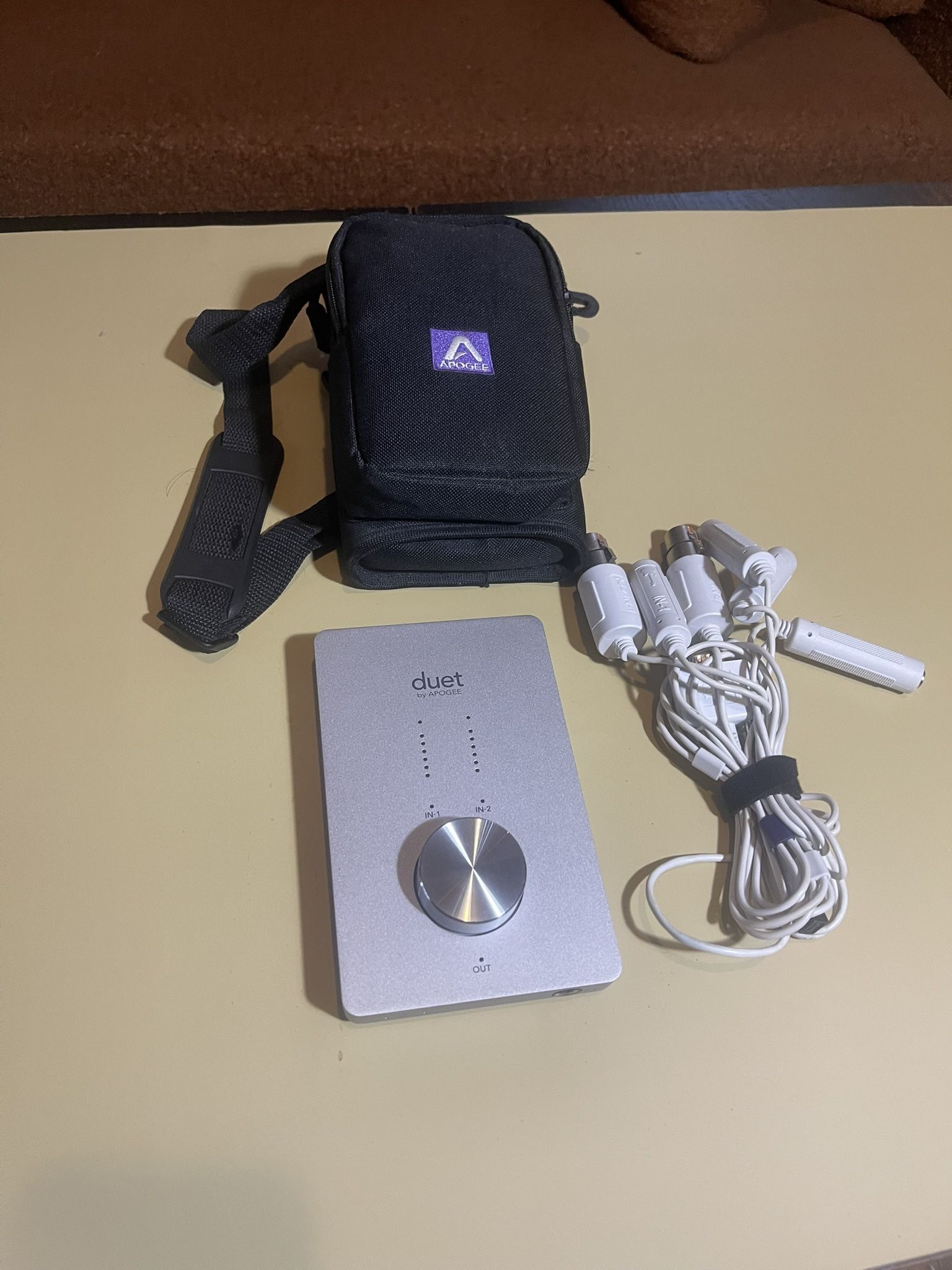 Apogee duet W/ Case - First Gen. Like New 