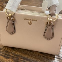 Brand New Michael Kors Marilyn Small Crossbody Bag Soft Pink