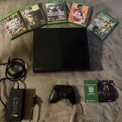 Xbox One Bundle (Used)