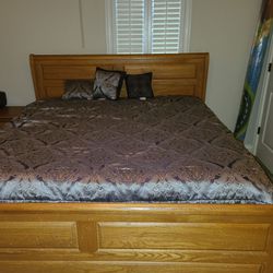 King Bed Frame With Head And Baseboards