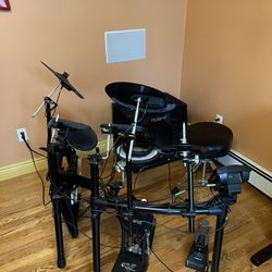 Roland Drum Set With Roland Speaker