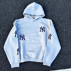 New York Embroidered Hoodie Boxy Fit