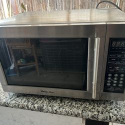 Magic Chef Microwave 