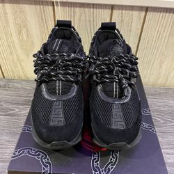 Versace Chain Reacts 