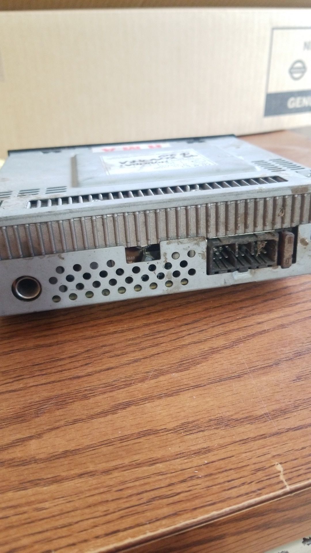 1999 Hyundai Elantra stereo