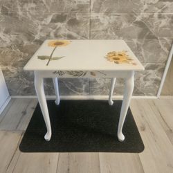 Sunflower End Table 