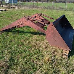 Massey Ferguson Front End Loader