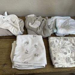 5 Hooded Baby Towels – Animal Themed, Soft & Neutral