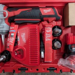 2474-22 M12 Milwaukee Pex Expander Tool Kit NEW