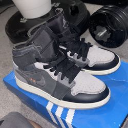 Size 4 Jordan 1