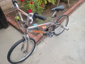 Classic Mongoose Chameleon BMX Bike 