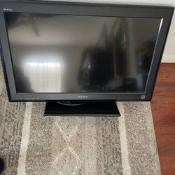 Sony 32 Bravia HDTV Black 