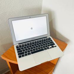 Apple MacBook Air 11” 2012 i5 4GB 128GB SSD OS CATALINA FULLY FUNCTIONAL!!!