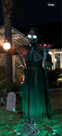 Halloween animatronics