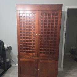 Free Armoire 