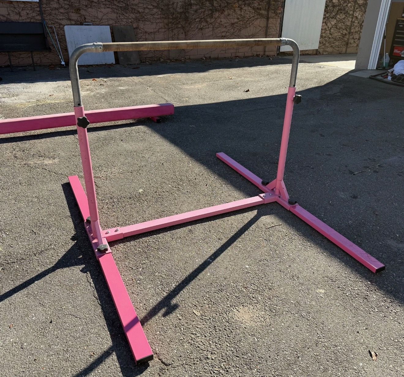 Lateral Bar w/ mat and balance beam