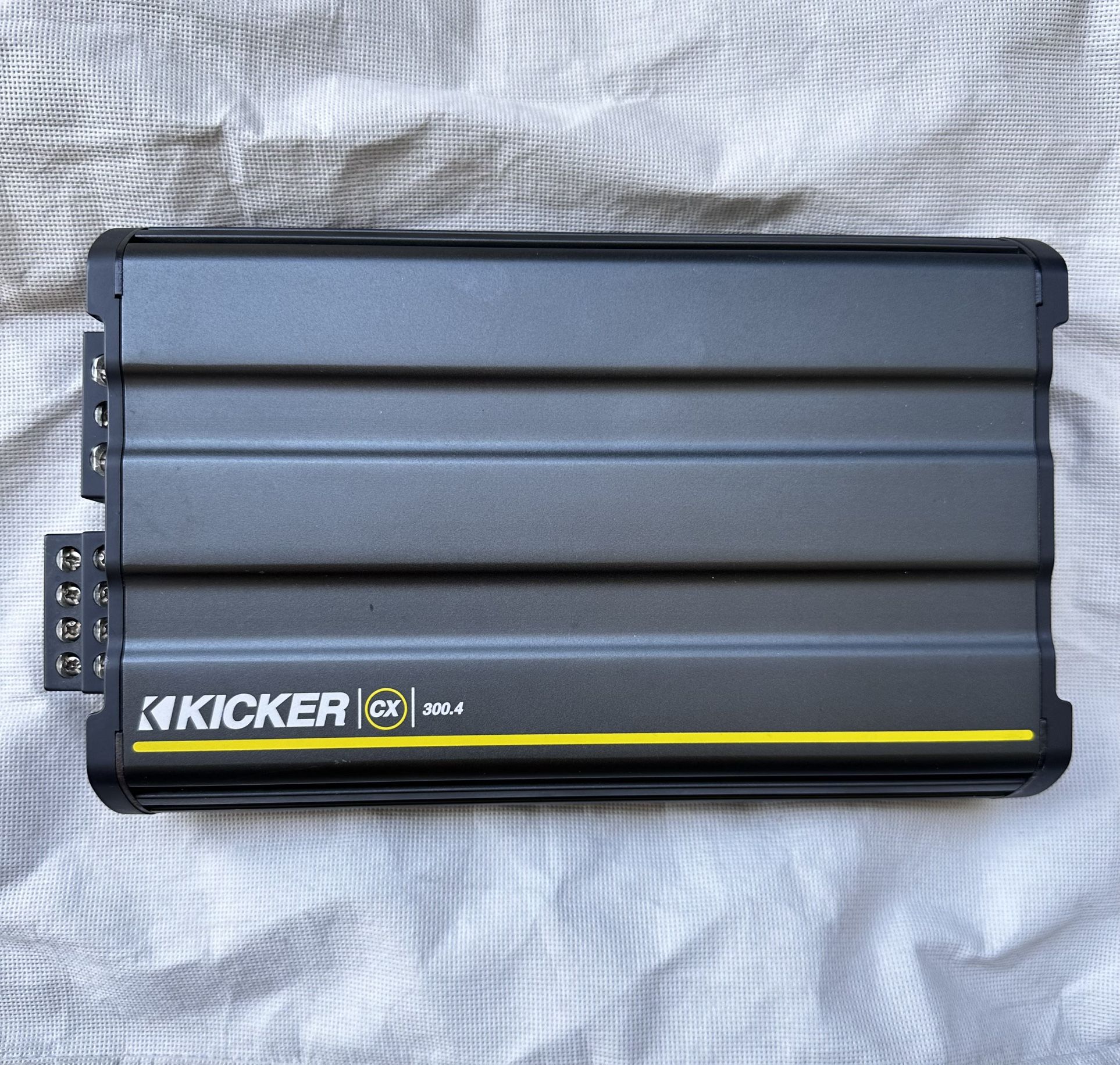 Kicker 4 Channel Amp CX 300.4