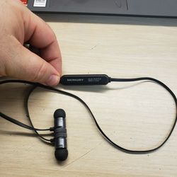 Merkury Wired Bluetooth Earbuds