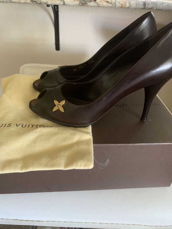 Authentic Louis Vuitton Heels in original Louis Vuitton box, care booklet and shoe bag cover ...