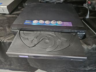 Sony DVP-NC675P 5 CD/DVD Changer/Player (Black Color)