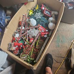 Random Christmas Decor 