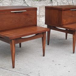 unique 1960's Mid Century Modern Kent Coffey Tableau NIGHTSTAND END TABLES with large drawers And Others 