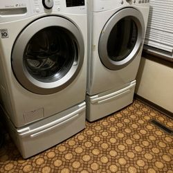 LG Front Load Washer And Dryer Set 