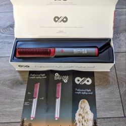 Bella A Vie Professional Light Weight Styling Comb, $25