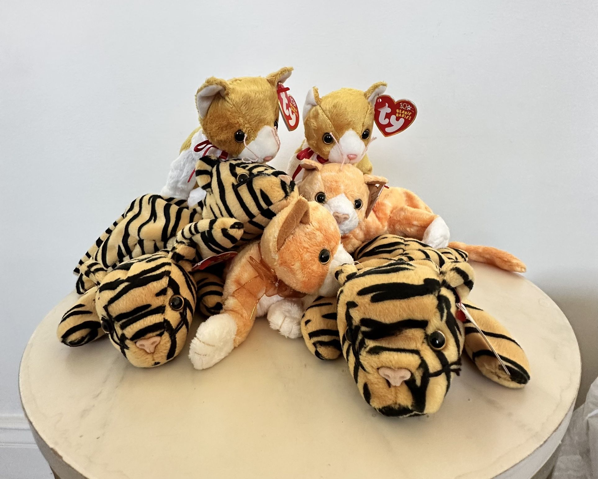 Brand New Never Used Great Holiday Gifts  Ty Beanie Baby plush toys  $4 each Total abt 150-200pcs