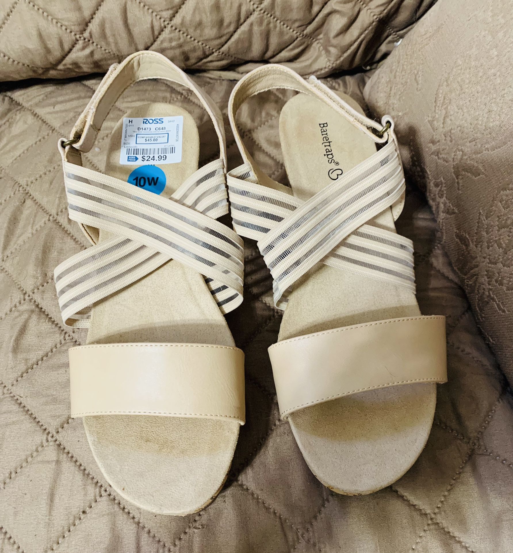Baretraps Women’s Beige Wedge Sandals . Size 10W