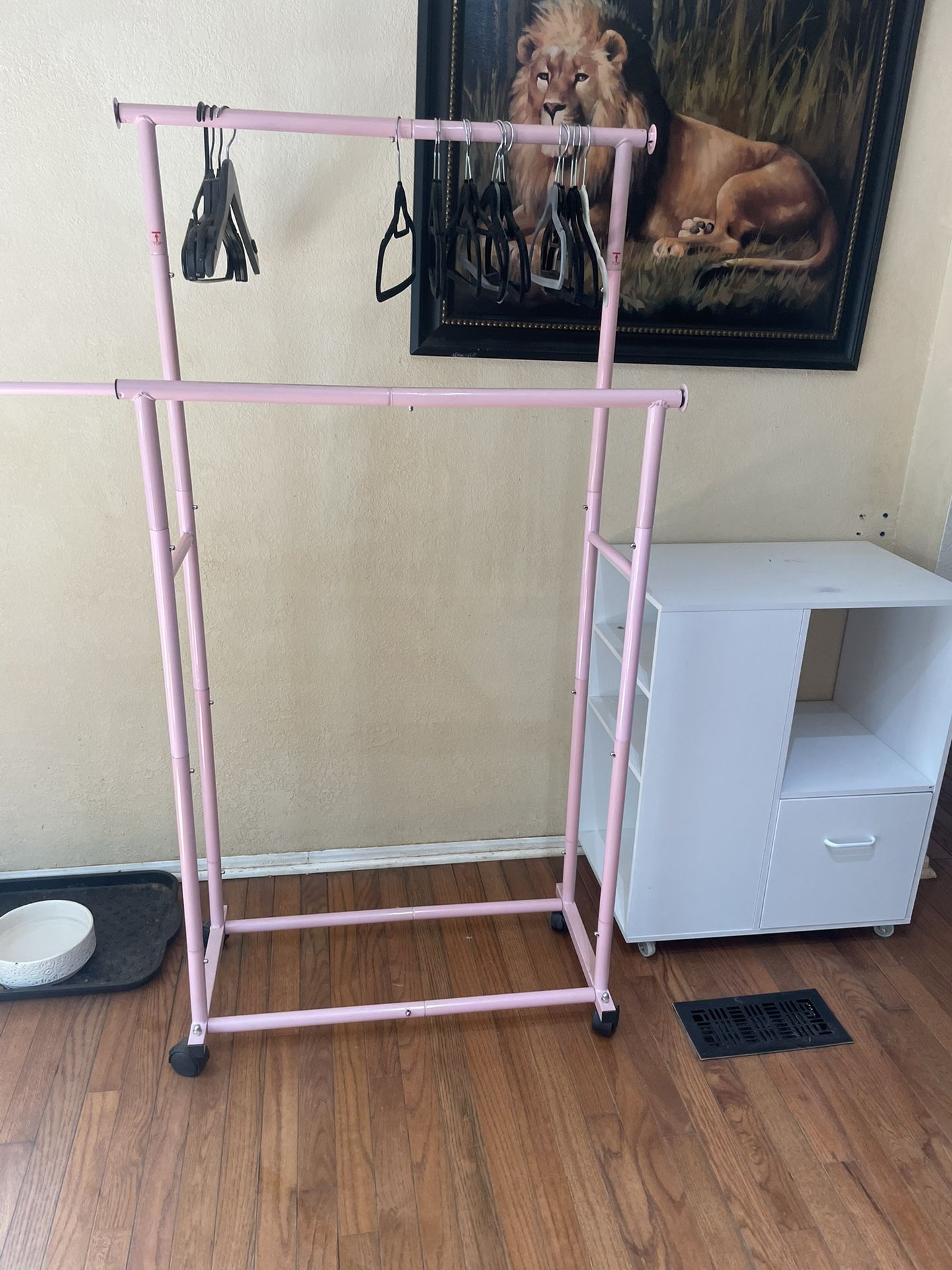 Pink Cloth Hanger
