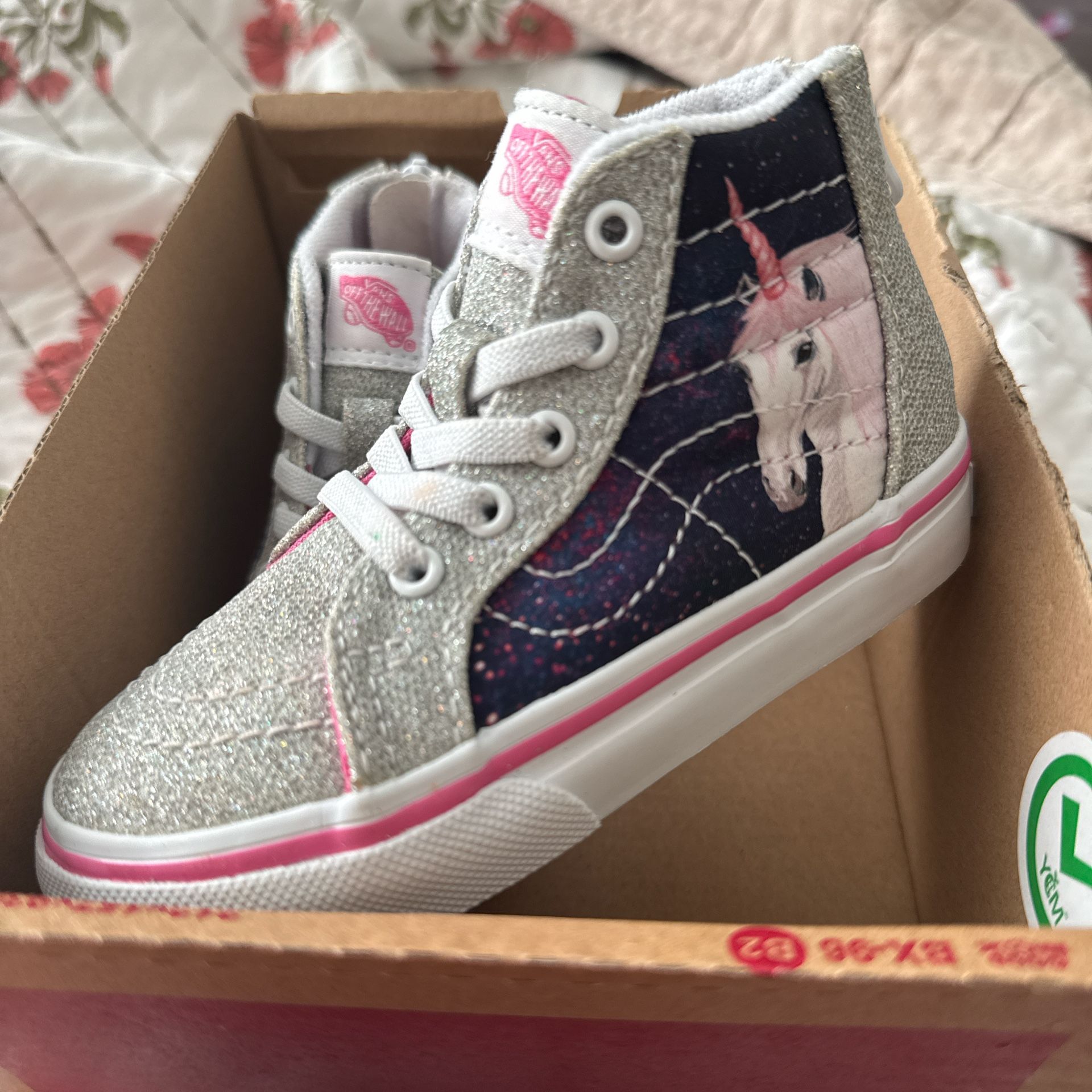Brand New Toddler Sk8-Hi Zip Shoes
